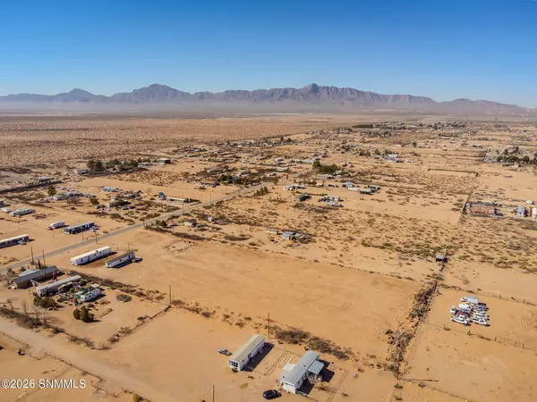 800 Amador DR, Chaparral, NM 88081