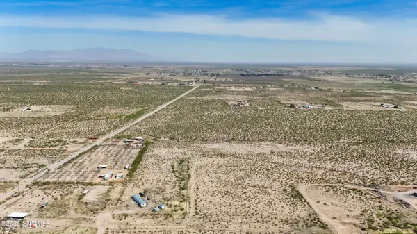 195 Iron Horse AVE, Chaparral, NM 88081