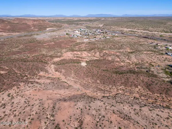 600 Toltec RD, Rincon, NM 87940