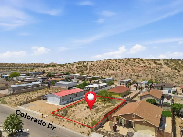 304 Colorado DR, Sunland Park, NM 88063