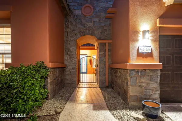 4335 Isleta CT, Las Cruces, NM 88011