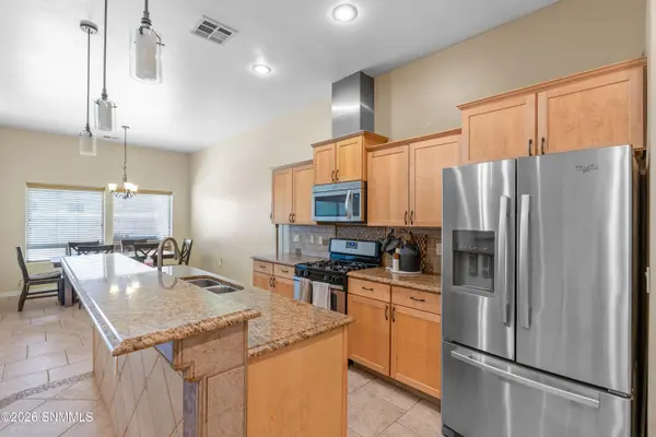 3930 Agua Caliente DR, Las Cruces, NM 88012