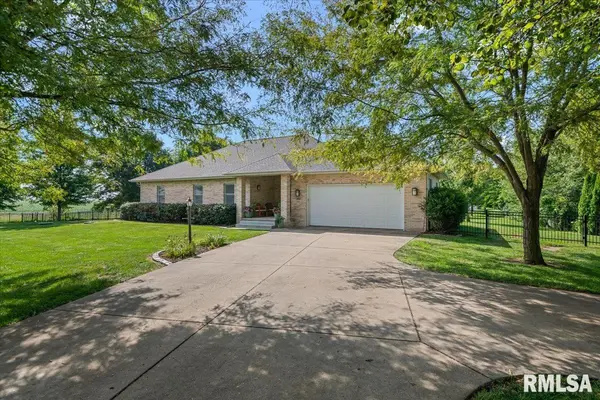 4750 Mansion RD, Chatham, IL 62629