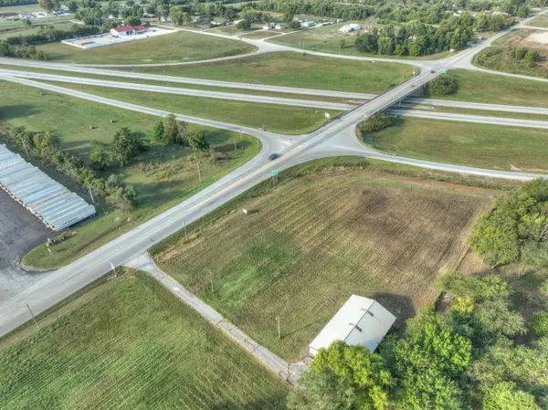 1373 W Fairview Avenue, Carthage, MO 64836