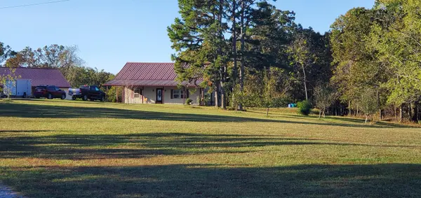3694 County Road 5320, Pomona, MO 65789