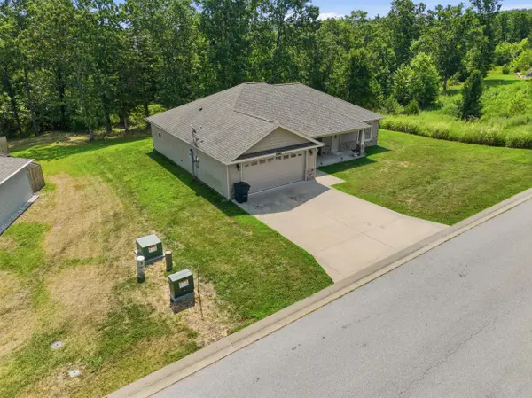 16589 Hosanna Drive, St. Robert, MO 65584