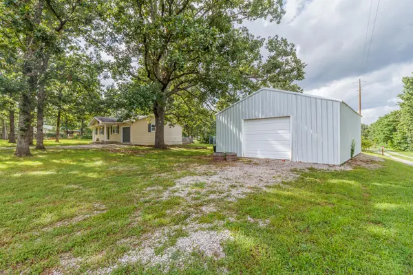 22915 Daisy Road, Lebanon, MO 65536