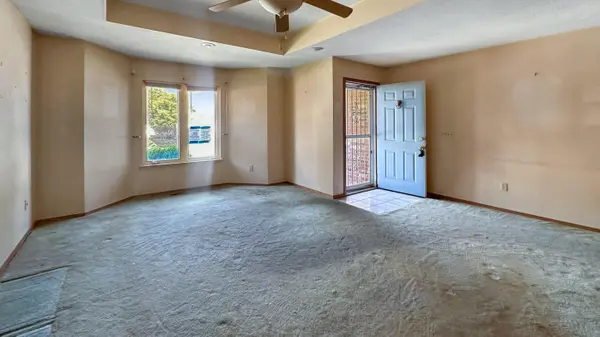 3150 S Sagamont Avenue, Springfield, MO 65807