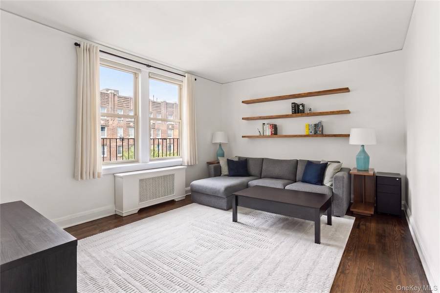 43-10 48th AVE #5R, Woodside, NY 11377