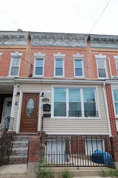 9532 92nd ST, Ozone Park, NY 11416