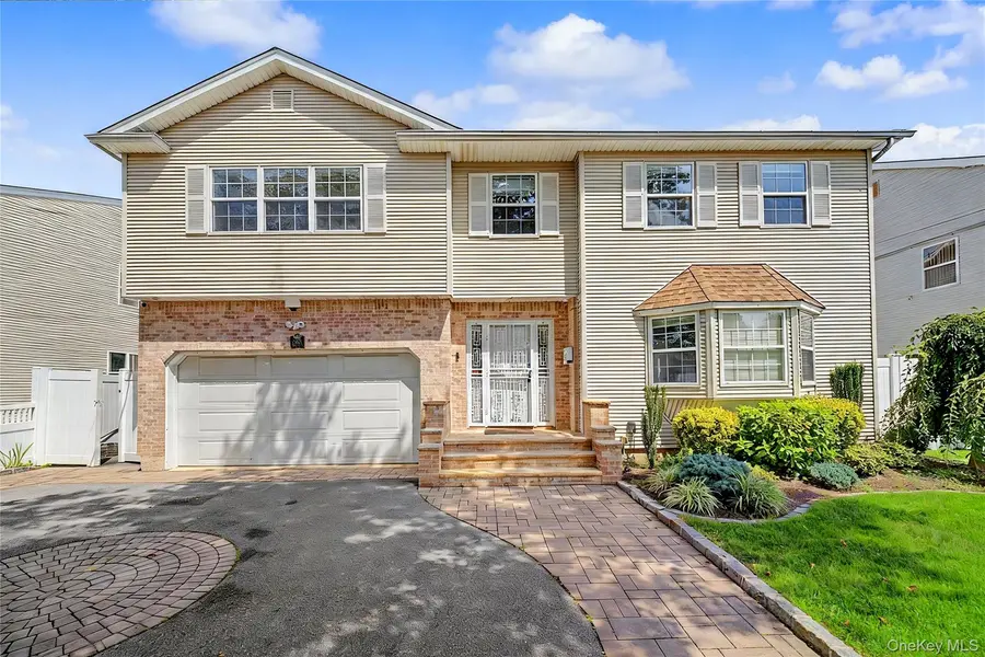 2455 7th AVE, East Meadow, NY 11554