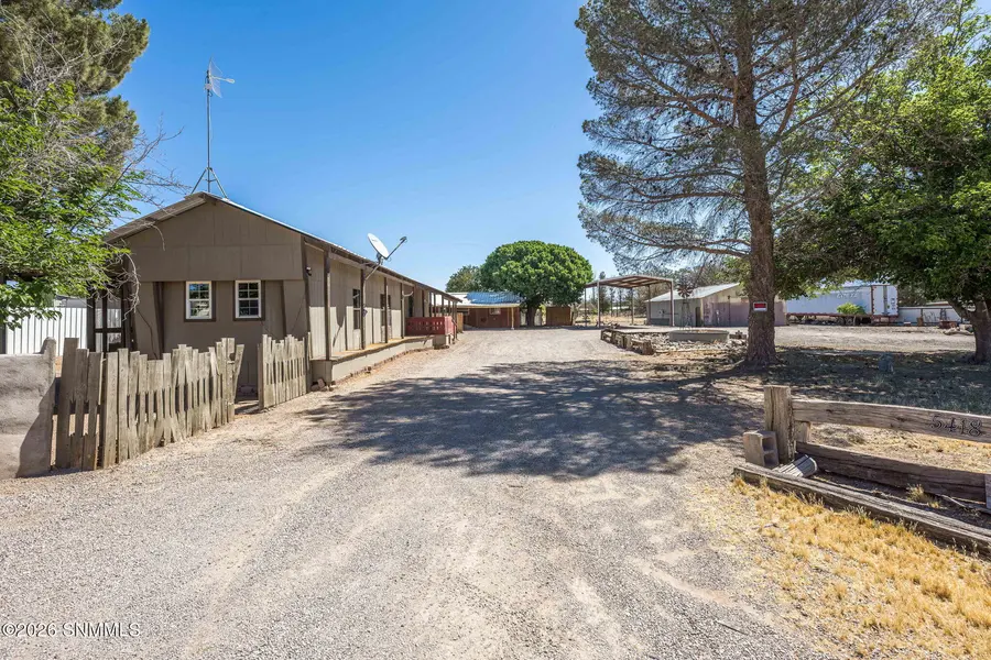 5418 Strange RD, Las Cruces, NM 88007