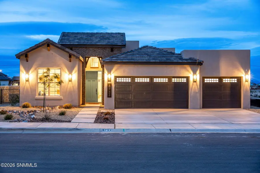 6733 Malibu AVE, Las Cruces, NM 88012