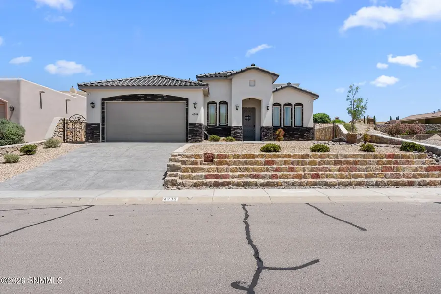 4209 Tres Ninos DR, Las Cruces, NM 88011