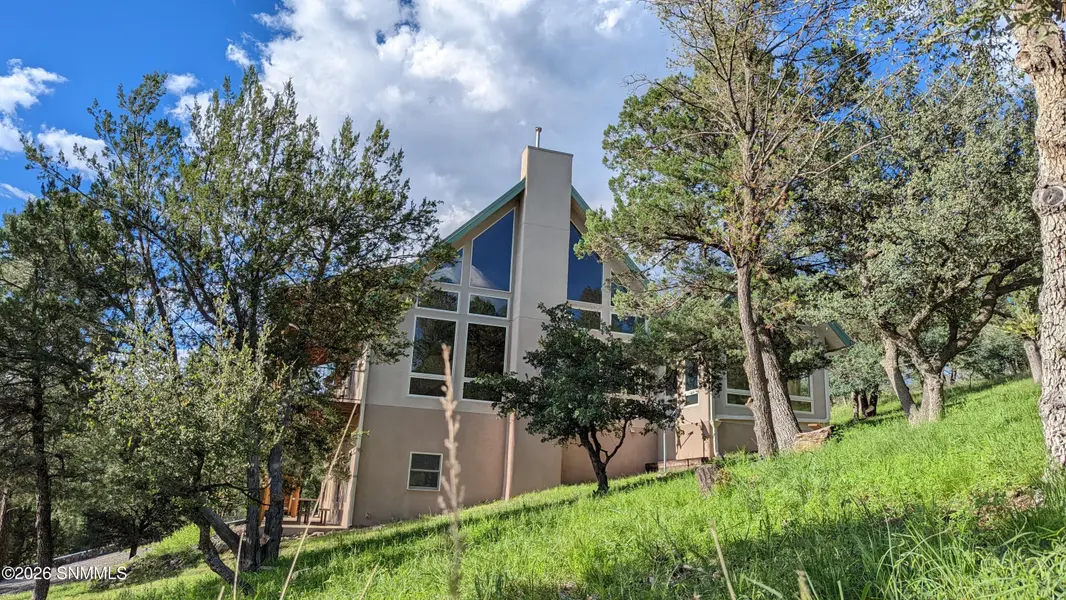 60 N Fork Walnut Creek RD, Silver City, NM 88061