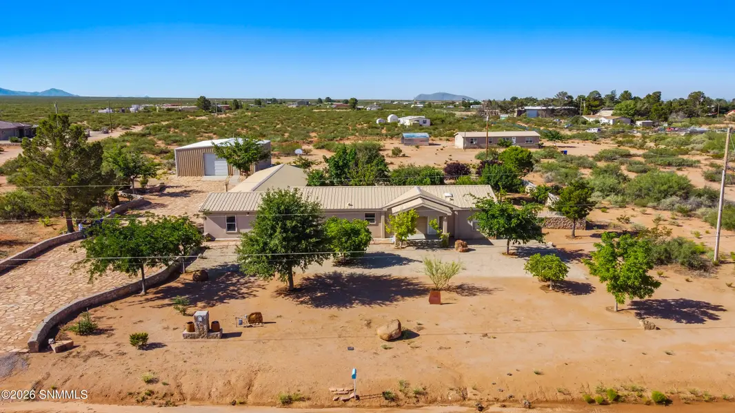7650 Cortez DR, Las Cruces, NM 88011