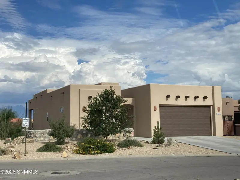 1298 Sisley PL, Las Cruces, NM 88007