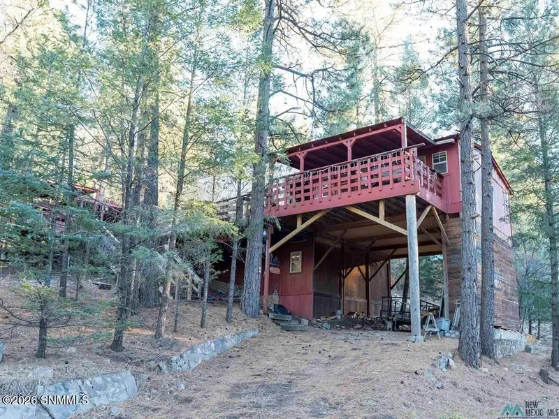 3 Wimsatt RD, Cloudcroft, NM 88317