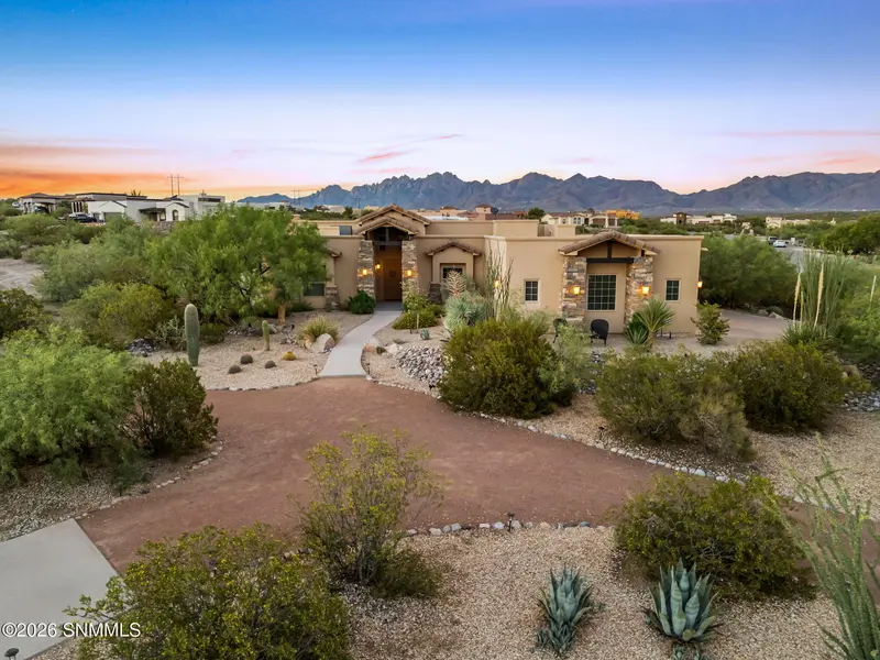5708 Via Estrella, Las Cruces, NM 88011