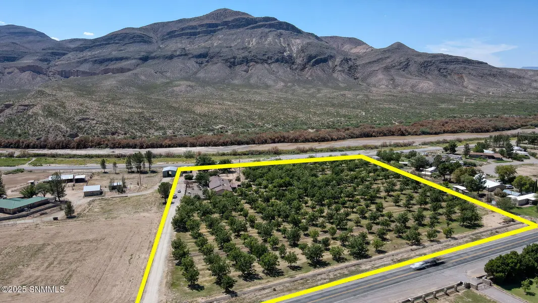 10917 N Valley DR, Las Cruces, NM 88007