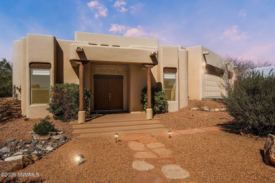 5225 Angel Fire PL, Las Cruces, NM 88011