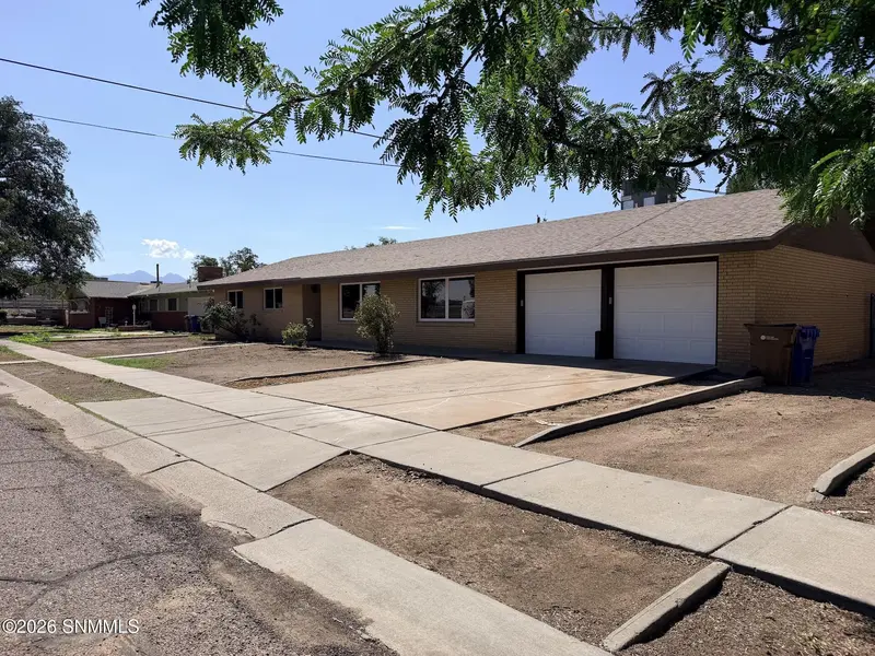 195 Hoagland RD, Las Cruces, NM 88005