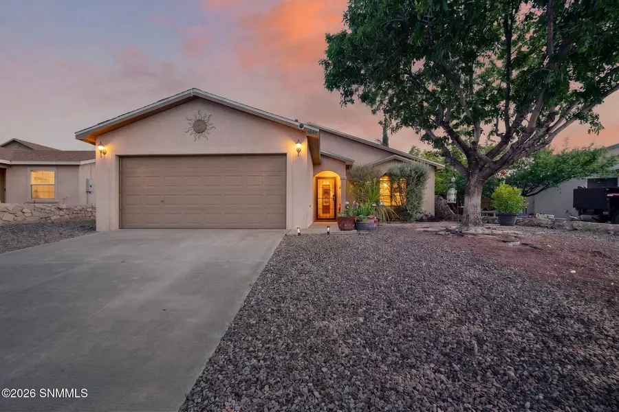 5041 Starlite CT, Las Cruces, NM 88012