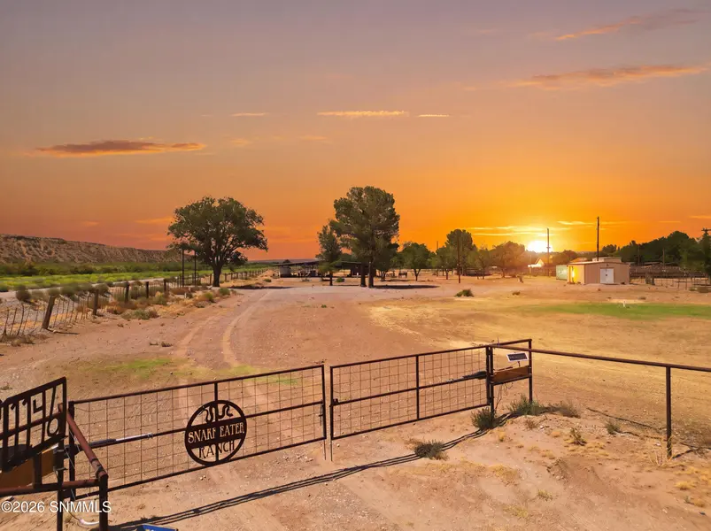 1146 Eagle Wings RD, Las Cruces, NM 88012