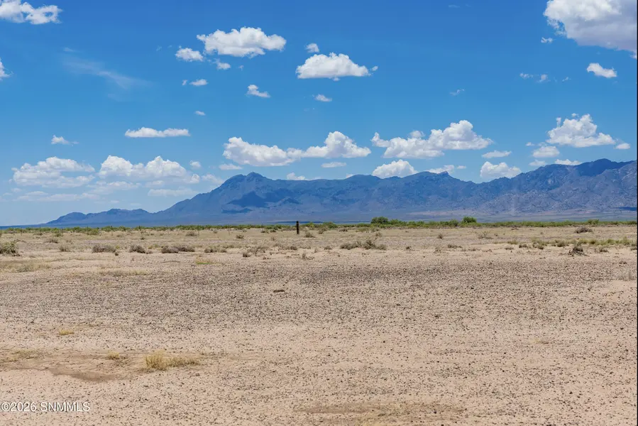 18410 SE El Ensueno RD, Deming, NM 88030
