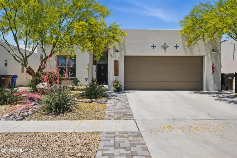 3747 Golden Echo LOOP, Las Cruces, NM 88012