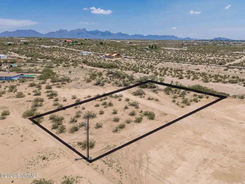 3200  2 Del Rey BLVD, Las Cruces, NM 88012
