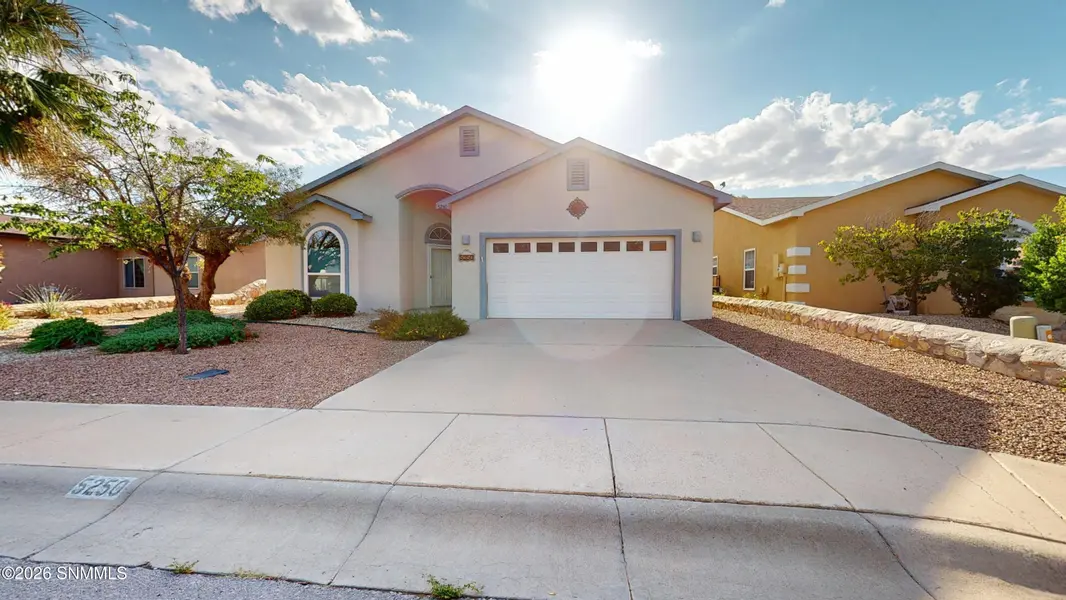 5250 Melanite CT, Las Cruces, NM 88012