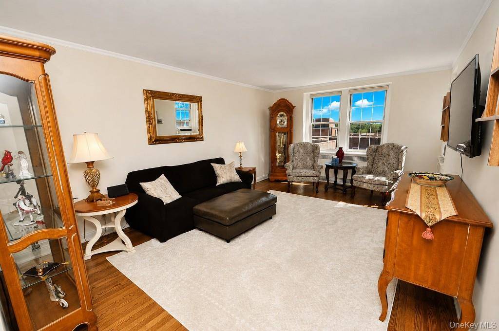 253 Garth RD #6F, Scarsdale, NY 10583