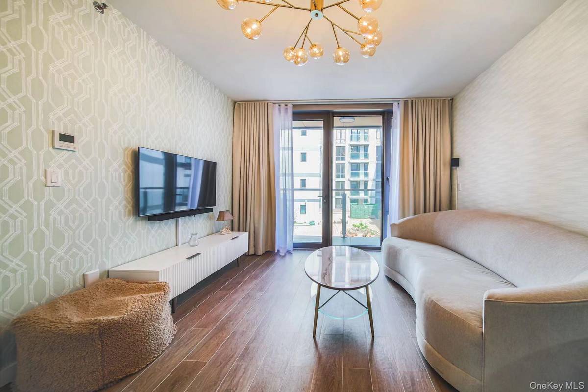 144-27 Sanford AVE #3J, Flushing, NY 11355