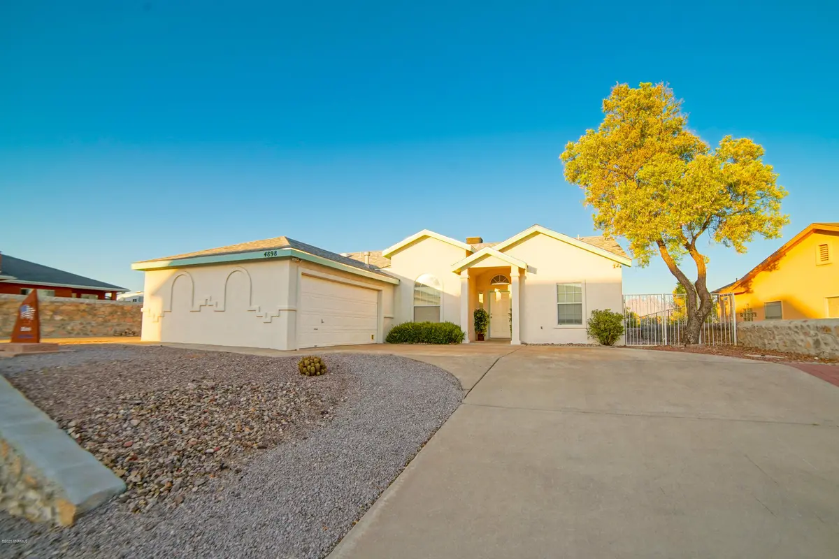 4898 Galina DR, Las Cruces, NM 88012