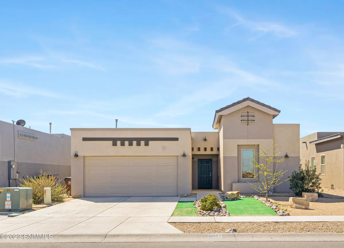 6037 High Plains RD, Las Cruces, NM 88012