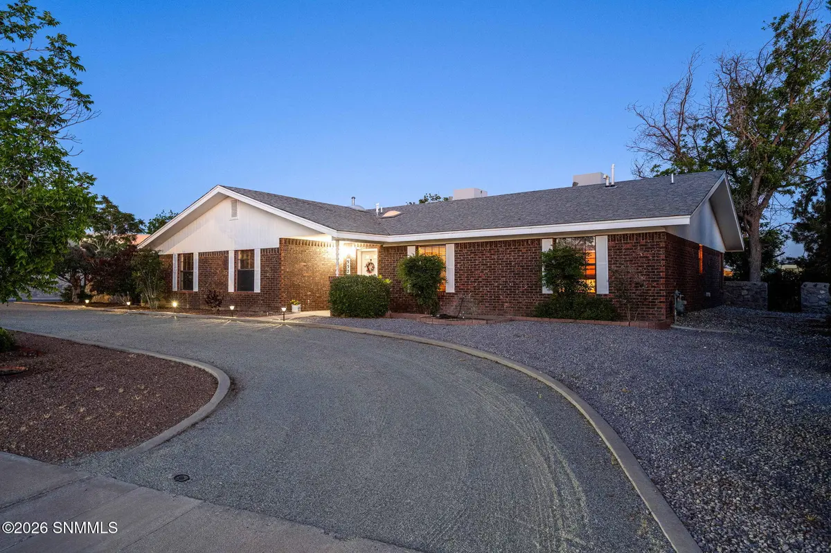 932 Lantana AVE, Las Cruces, NM 88005