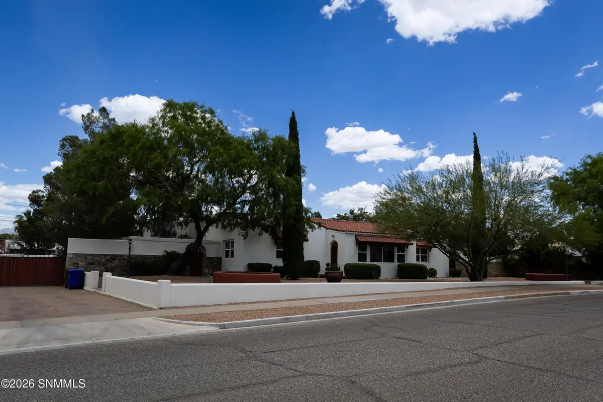 810 N Reymond ST, Las Cruces, NM 88005