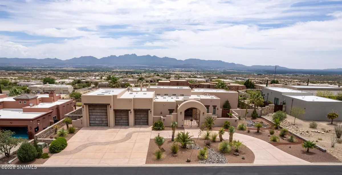 8109 Constitution RD, Las Cruces, NM 88007