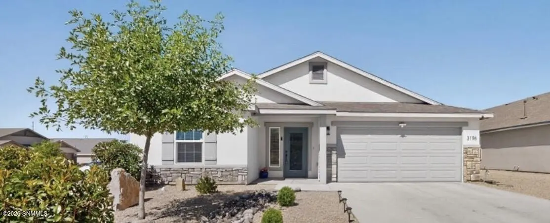 3196 Bluestem ST, Las Cruces, NM 88011