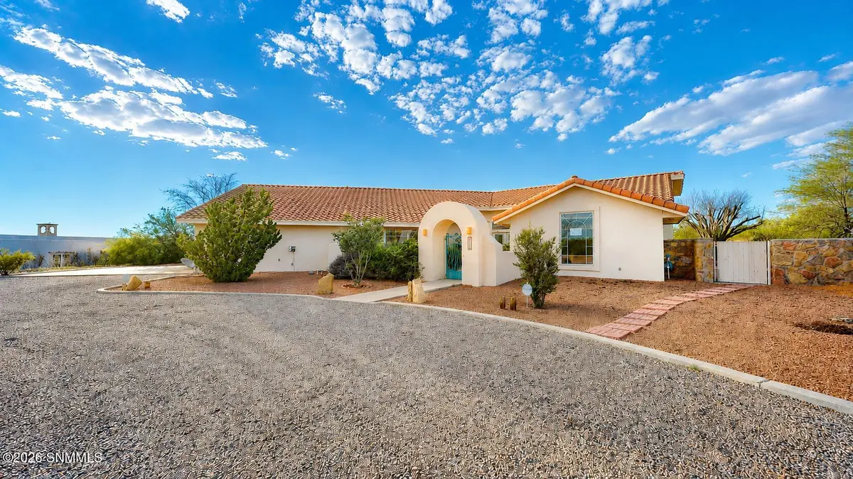 5301 Redman RD, Las Cruces, NM 88011