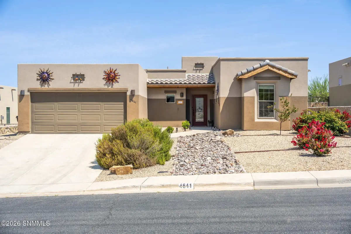4641 Azure Hills RD, Las Cruces, NM 88011