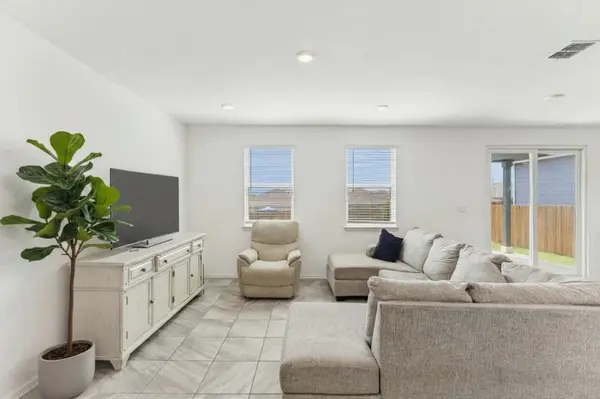 4318 Admirals BND, San Antonio, TX 78109