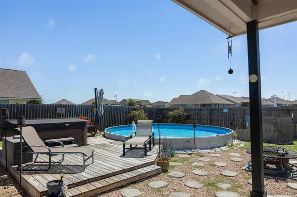 149 Windmill RD, Snook, TX 77879