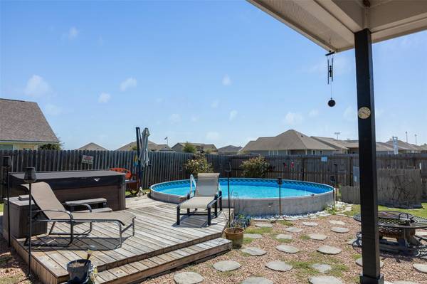 149 Windmill RD, Snook, TX 77879