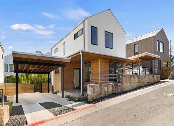 900 S 2nd ST #22, Austin, TX 78704