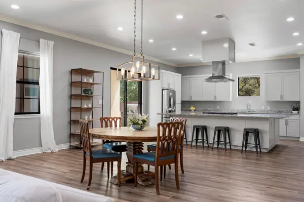 2713 Leslie LN, San Marcos, TX 78666