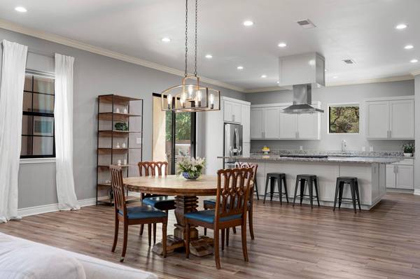 2713 Leslie LN, San Marcos, TX 78666