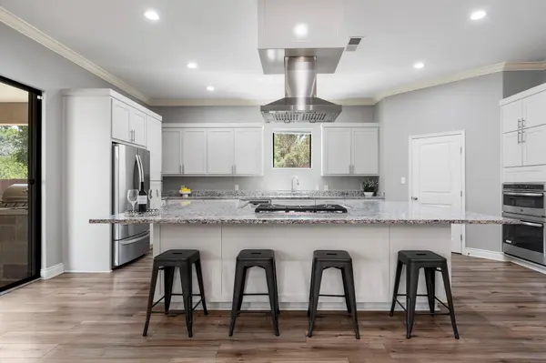 2713 Leslie LN, San Marcos, TX 78666