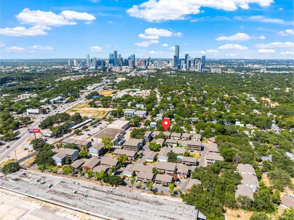 2215 Post RD #2072, Austin, TX 78704